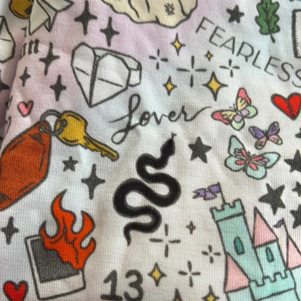Little Snuggles Taylor Swift PJ Set - Picture 5 of 15